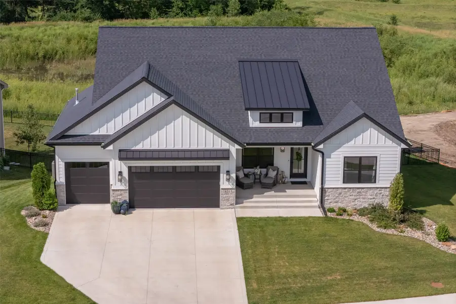 16319 Ironwood Lane, Urbandale, IA 50263 - #2
