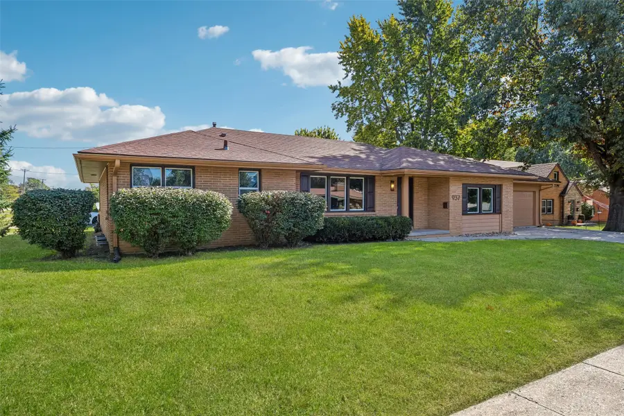 937 13th Street, West Des Moines, IA 50265 - #2