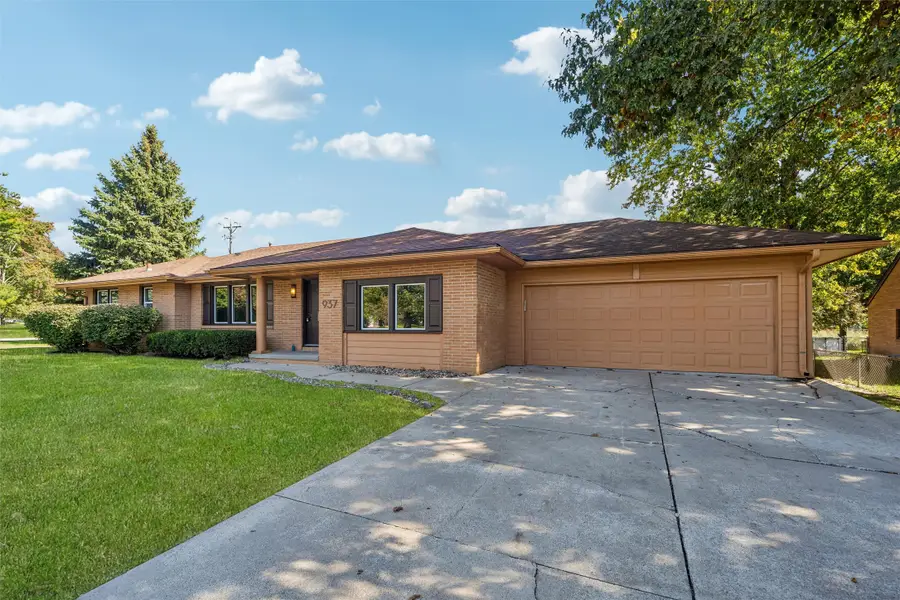 937 13th Street, West Des Moines, IA 50265 - #3
