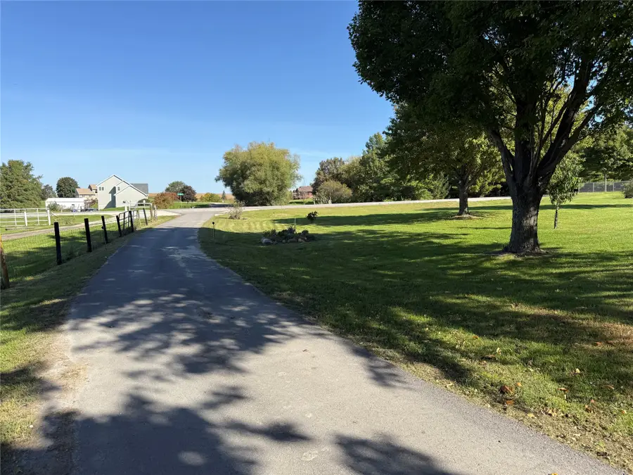 1824 W Summit Street, Winterset, IA 50273 - #3