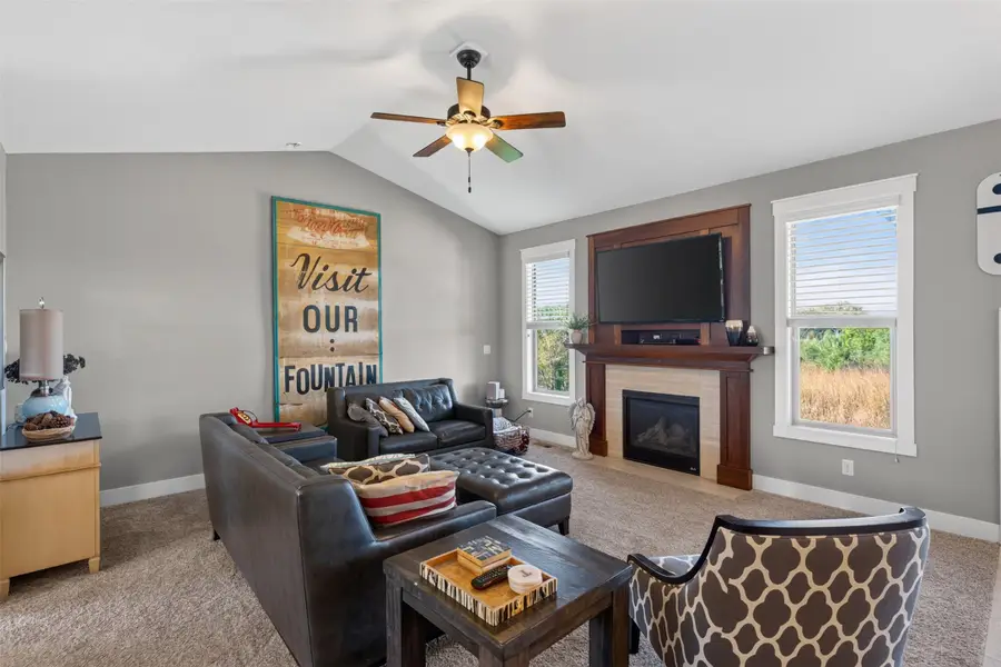 2502 E 47th Street, Des Moines, IA 50317 - #3