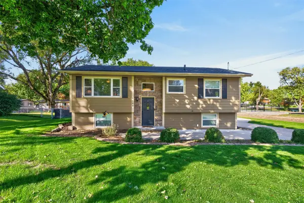 6860 NW 5th Street, Des Moines, IA 50313