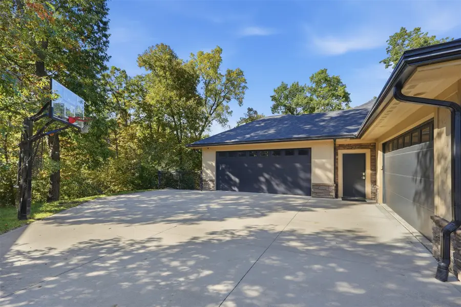 8508 Orchard Drive, Johnston, IA 50131 - #3