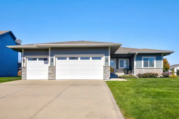 805 NE Meridian Drive, Waukee, IA 50263