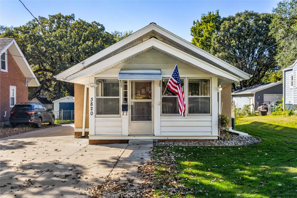 3820 12th Street, Des Moines, IA 50313 - #1