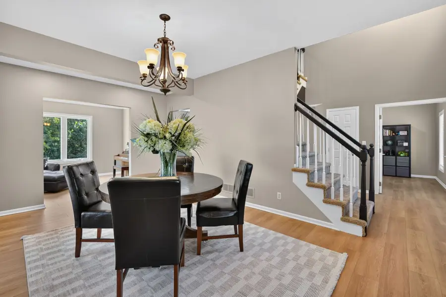 5449 Kings Row, Johnston, IA 50131 - #2