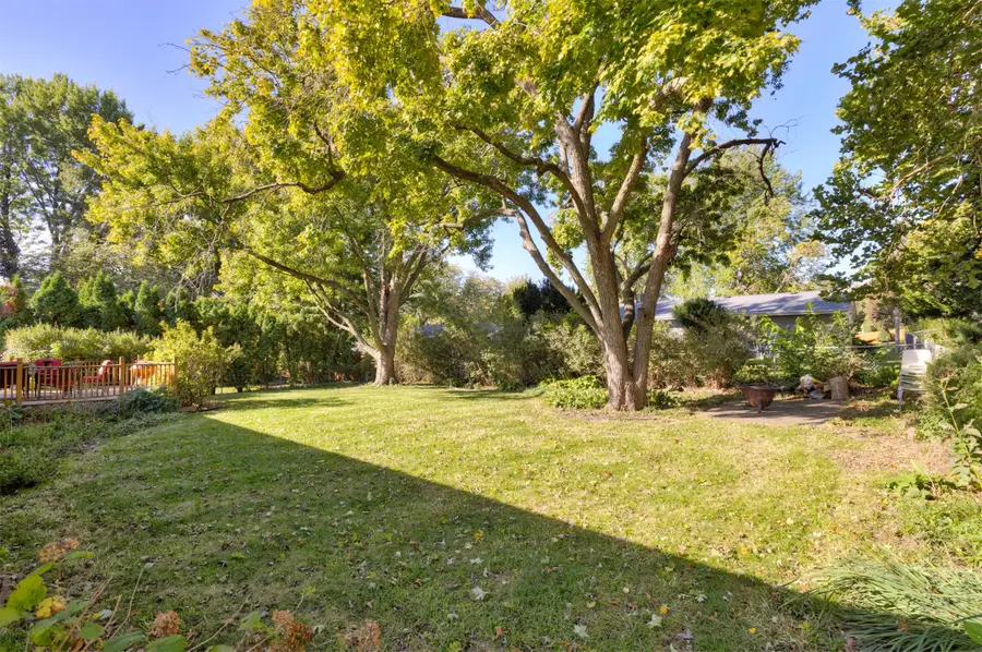 916 29th Street, West Des Moines, IA 50265 - #3