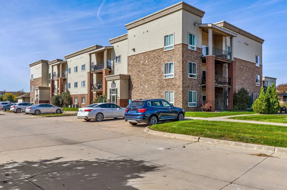 6350 Coachlight Drive #3108, West Des Moines, IA 50266 - #1