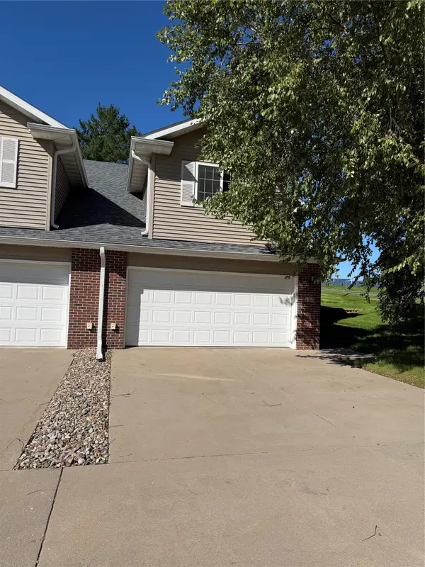 230 4th Avenue W, Grinnell, IA 50112