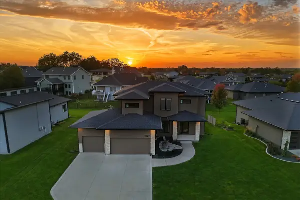9427 Switchgrass Trail, Norwalk, IA 50211