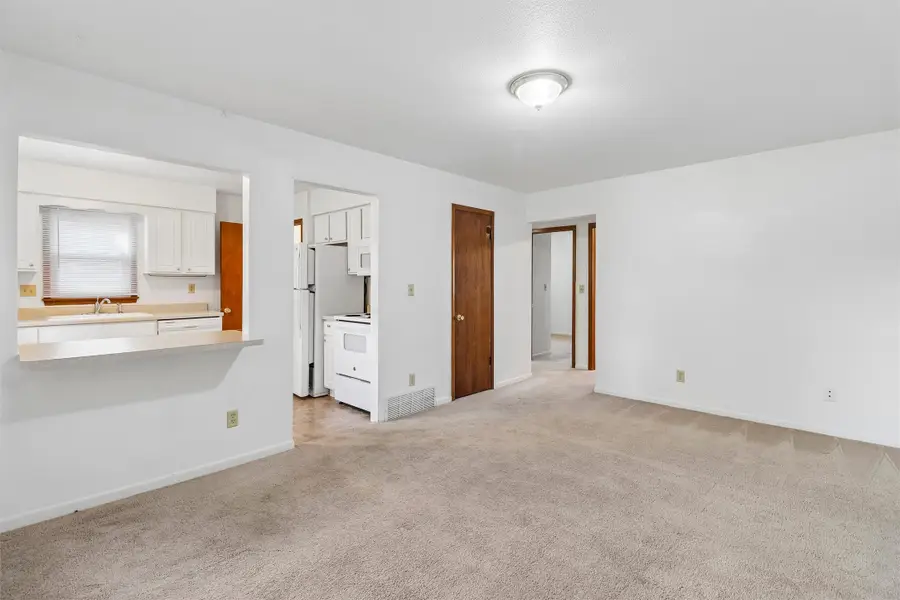 4703 Valdez Drive, Des Moines, IA 50310 - #3