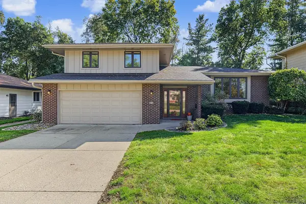 9608 Valdez Drive, Urbandale, IA 50322