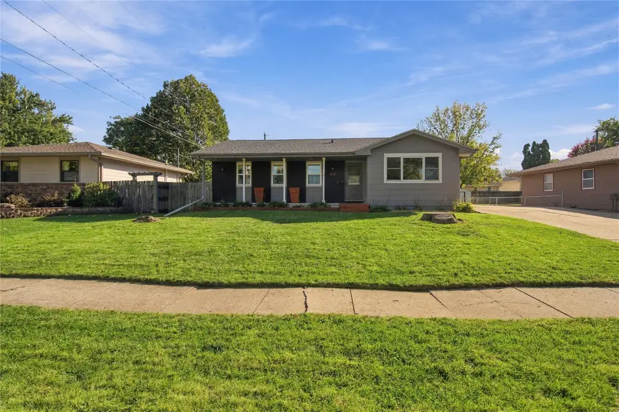 417 NE 6th Street, Ankeny, IA 50021 - #2