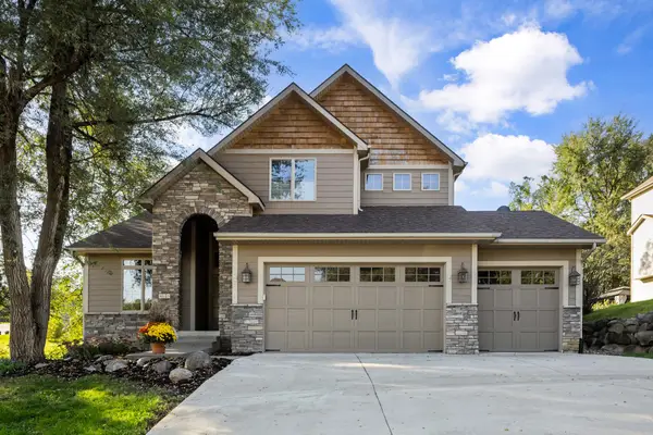 815 Greenwood Hills Drive, Adel, IA 50003