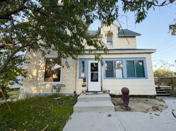 404 SE 3rd Street, Marshalltown, IA 50158