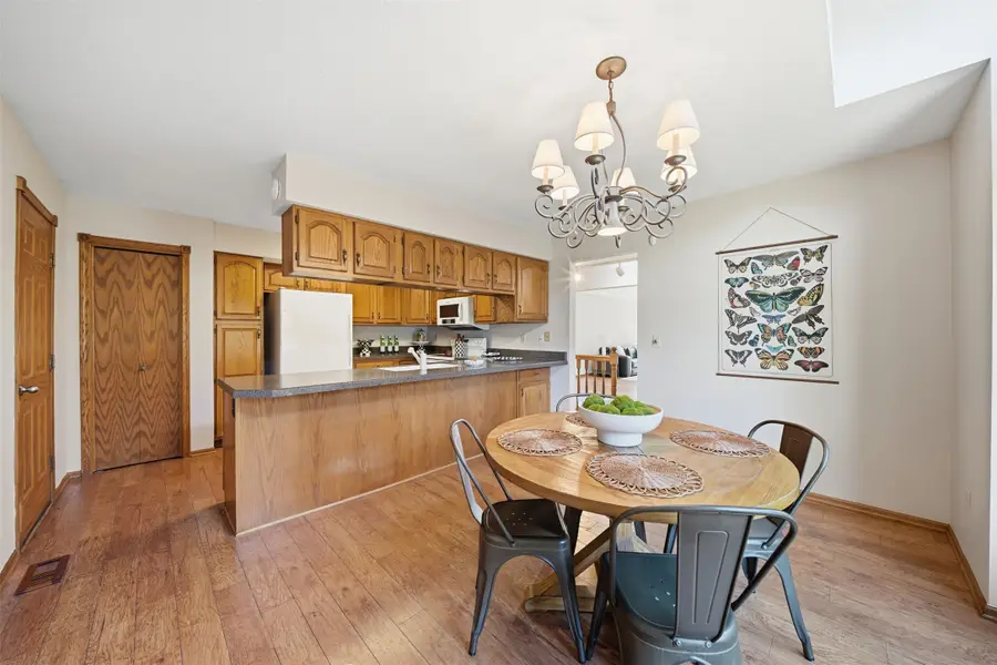 2014 Maple Circle, West Des Moines, IA 50265 - #2