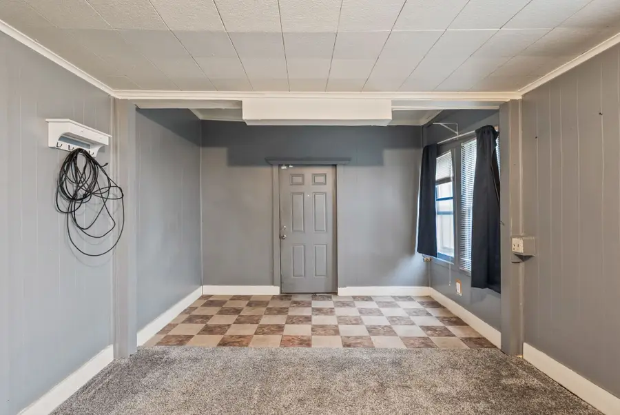 2117 Martin Luther King Jr Parkway, Des Moines, IA 50314 - #3