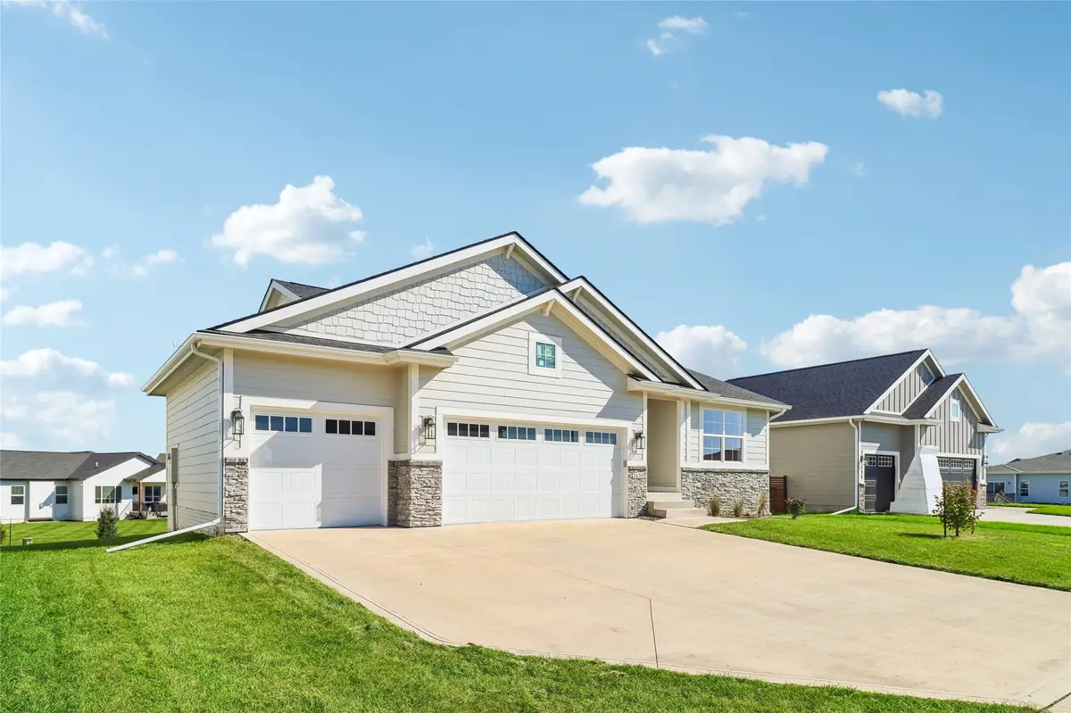 2430 SE 5th Street, West Des Moines, IA 50265 - #1