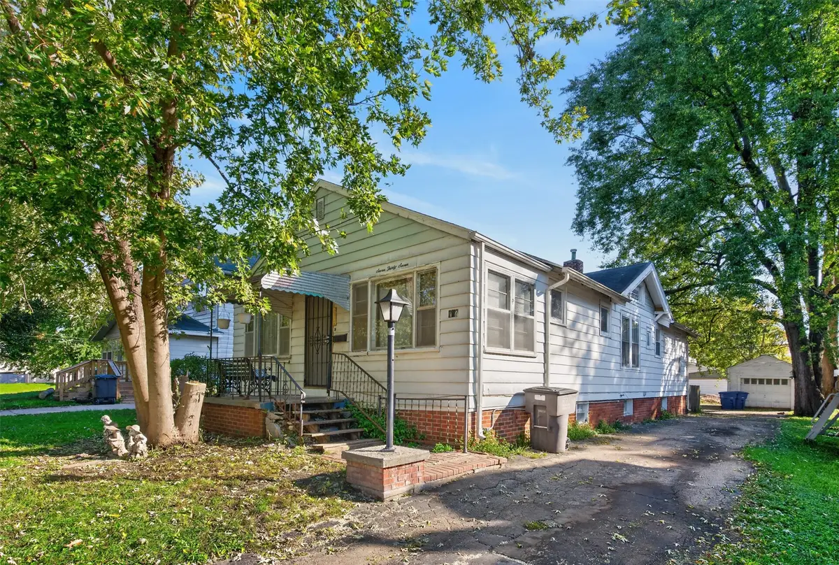 737 Arthur Avenue, Des Moines, IA 50316 - #1
