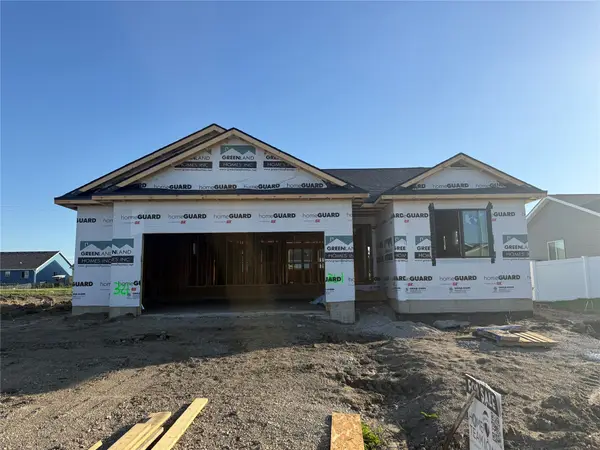 321 NE Driftwood Street, Elkhart, IA 50073