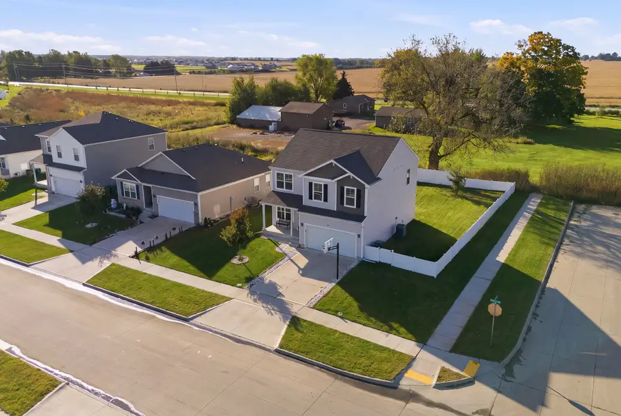 1158 35th Street Sw, Altoona, IA 50009 - #3