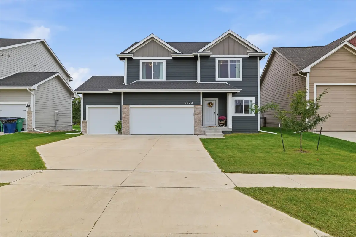 8820 Oakwood Drive, Urbandale, IA 50322 - #1