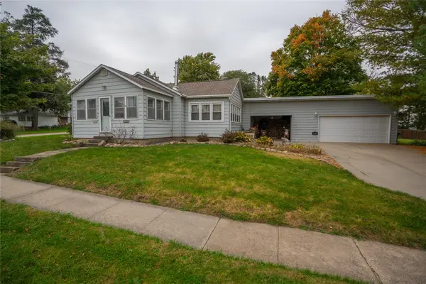 1134 Grove Street, Adel, IA 50003