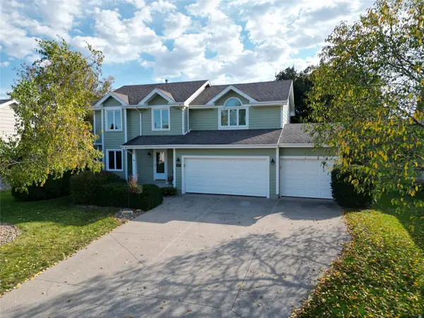 6633 Monticello Court, Johnston, IA 50131