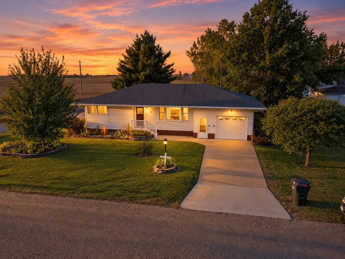 615 W Adams Street, Monroe, IA 50170 - #1