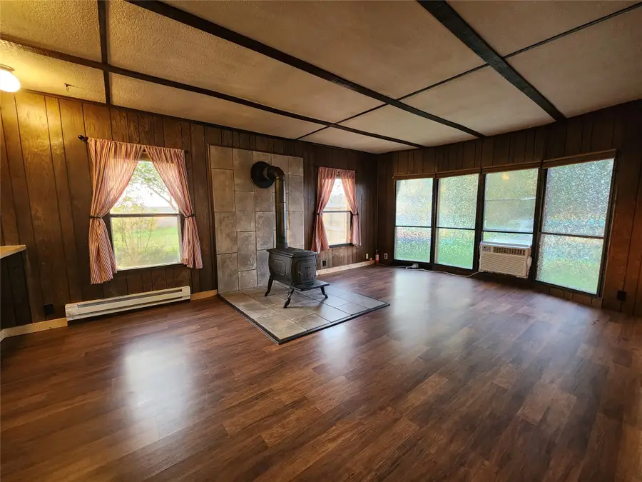310 Rock Creek West Street, Kellogg, IA 50135 - #2