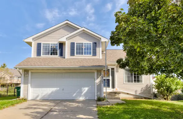 2923 SW Glenbrooke Boulevard, Ankeny, IA 50023