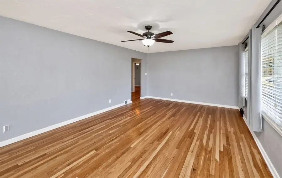 909 12th Street, West Des Moines, IA 50265 - #2