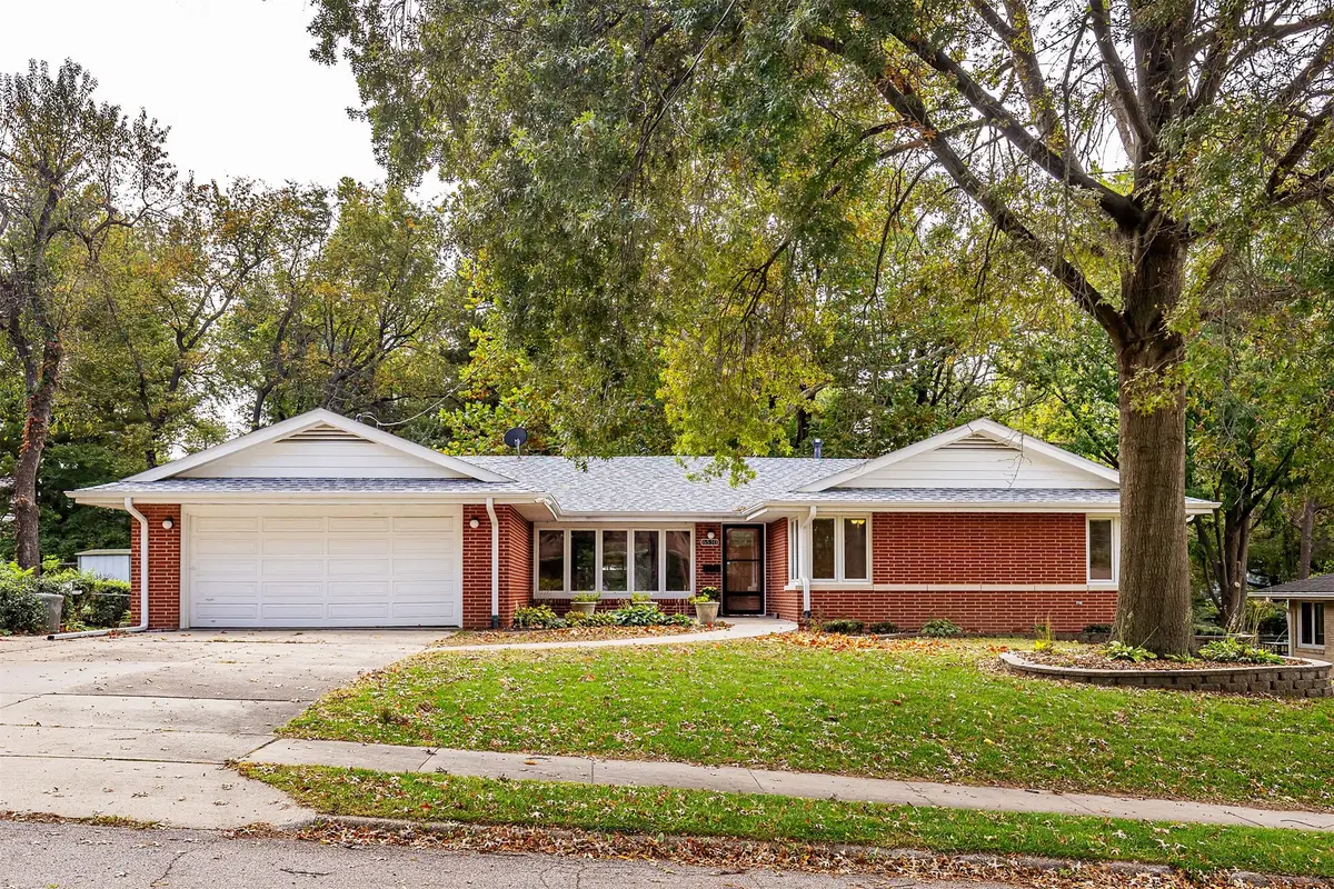 6510 Del Matro Avenue, Windsor Heights, IA 50324 - #1