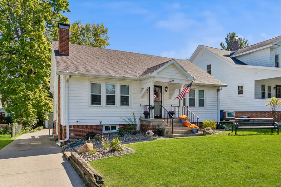 1121 46th Street, Des Moines, IA 50311 - #2
