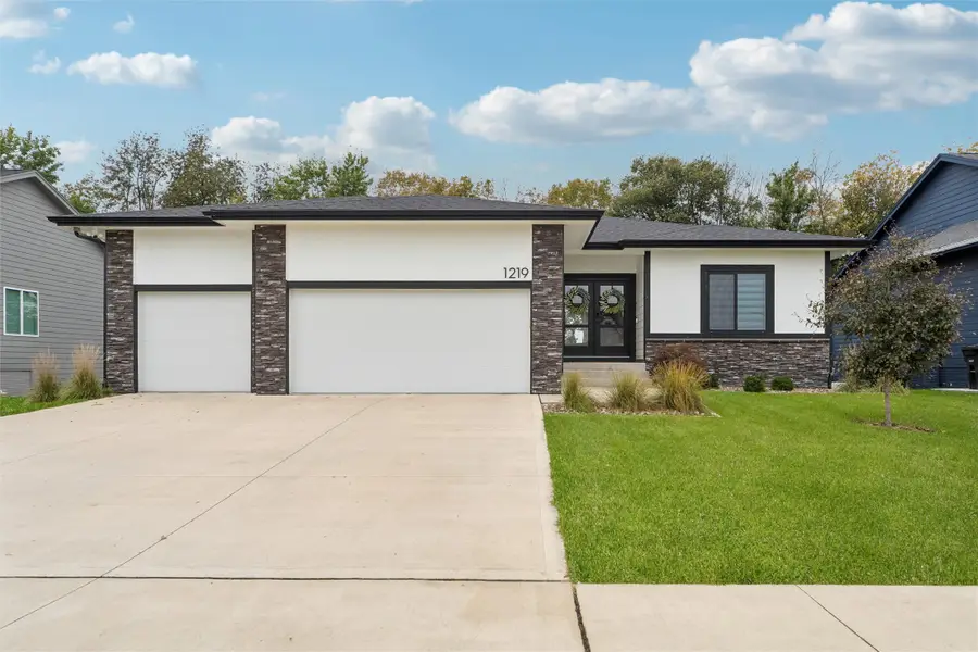 1219 Timber Ridge Drive, Norwalk, IA 50211 - #3