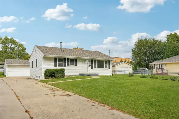 2105 Prospect Avenue, West Des Moines, IA 50265
