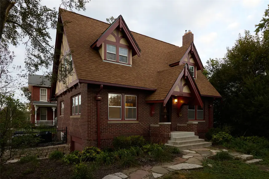 1728 41st Street, Des Moines, IA 50310 - #2