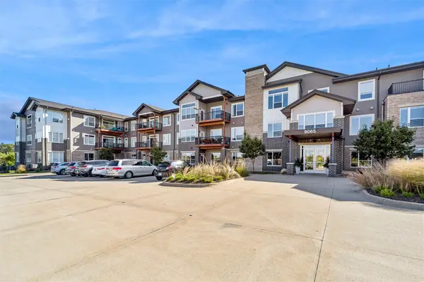 9065 Bishop Drive #101, West Des Moines, IA 50266