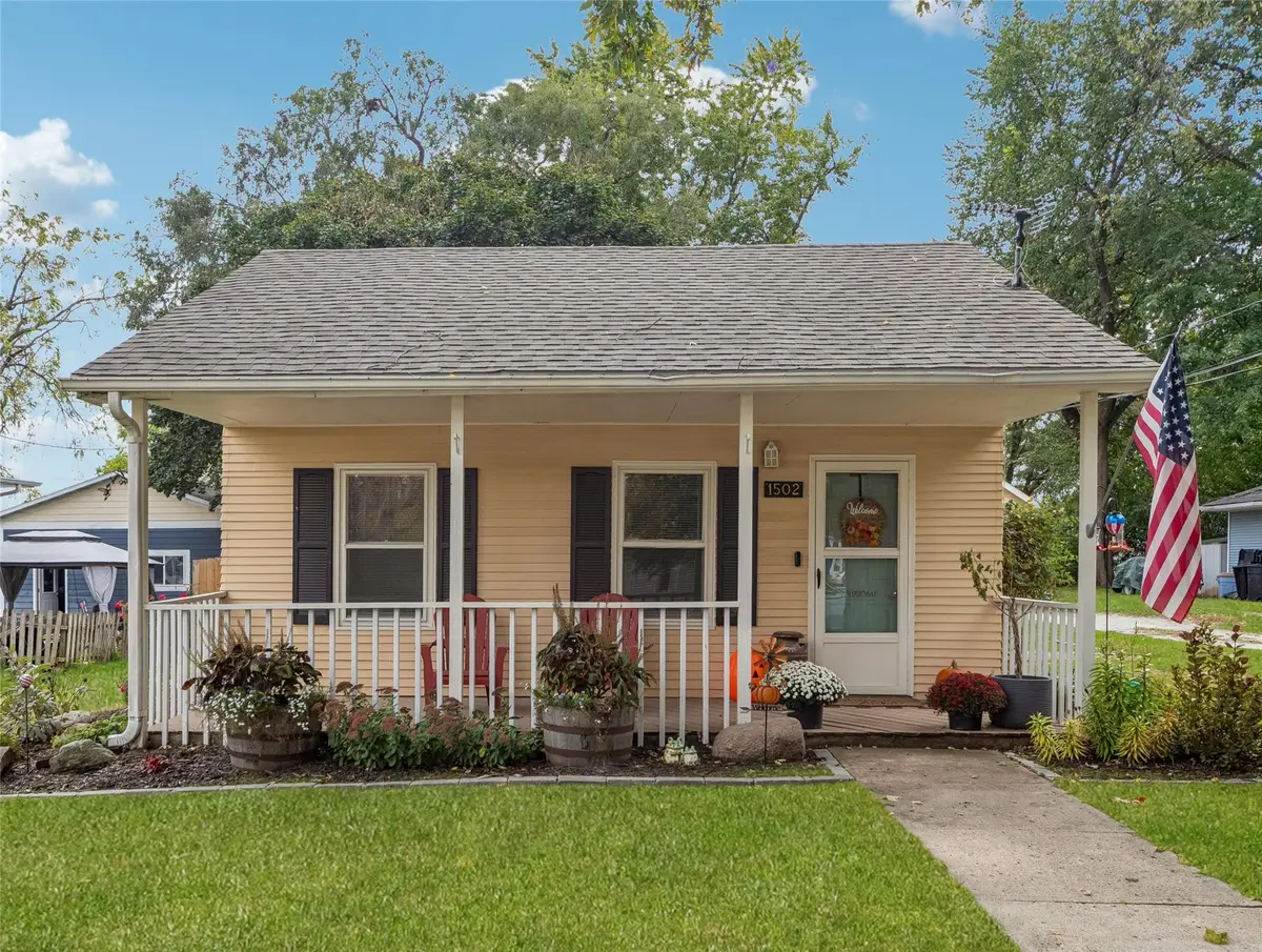 1502 Vine Street, Dallas Center, IA 50063 - #1