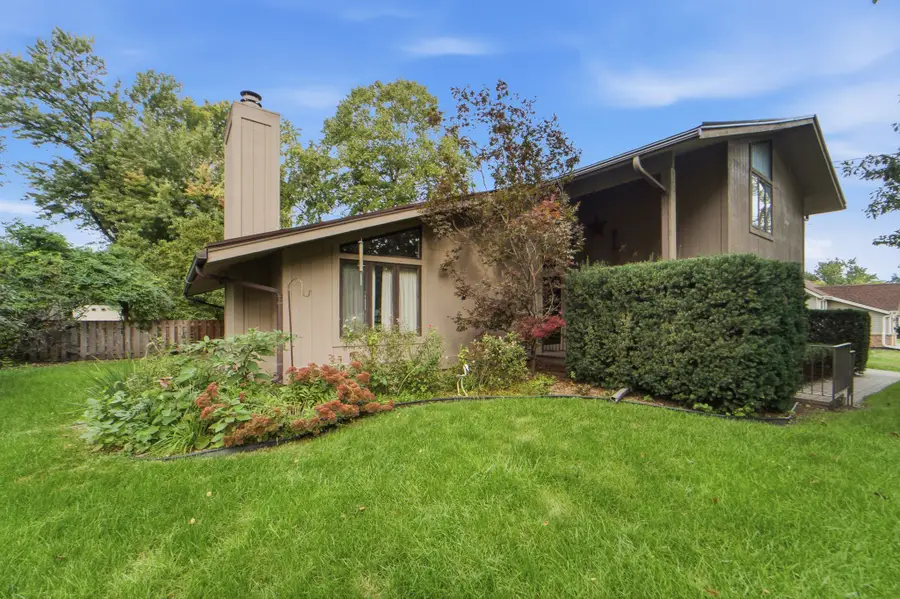 3940 43rd Street, Des Moines, IA 50310 - #2