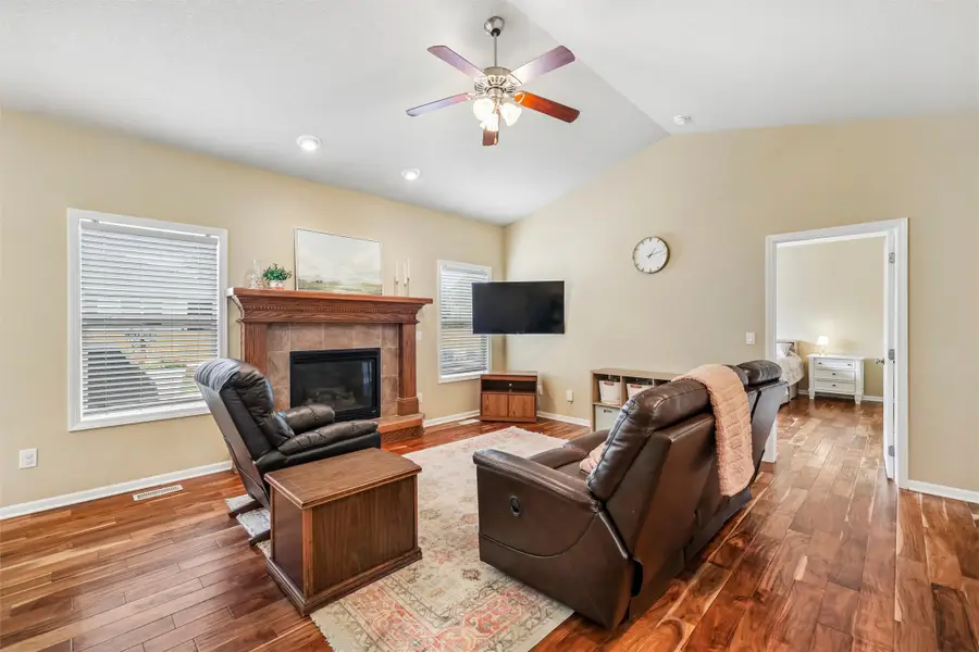 12917 Hammontree Drive, Urbandale, IA 50323 - #3