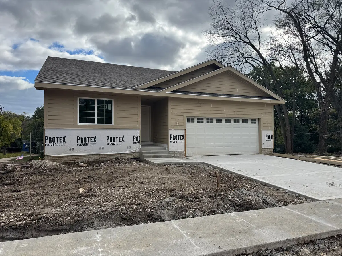 2310 Thornton Avenue, Des Moines, IA 50321 - #1