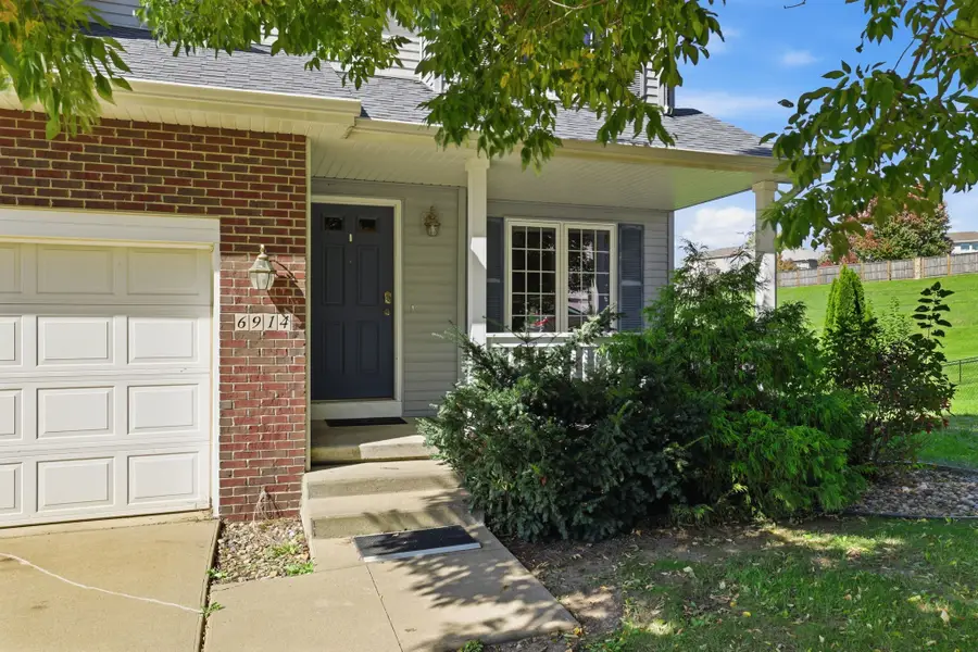 6914 Aubrey Court, Johnston, IA 50131 - #2