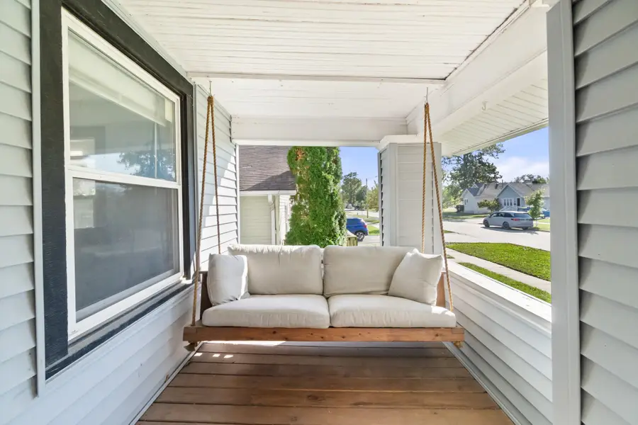 517 2nd Street, West Des Moines, IA 50265 - #2