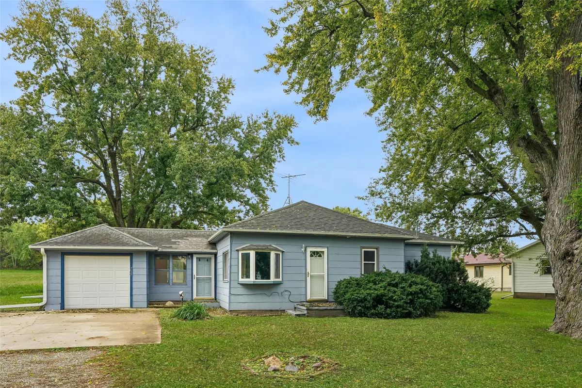 715 W High Street, Colfax, IA 50054 - #1