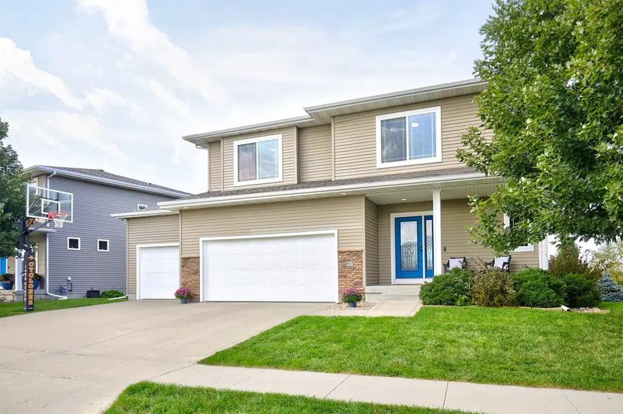 80 Abigail Lane, Waukee, IA 50263 - #2