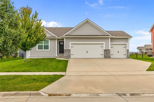 2320 NW College Avenue, Ankeny, IA 50023
