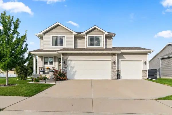 1990 SE Waddell Way, Waukee, IA 50263