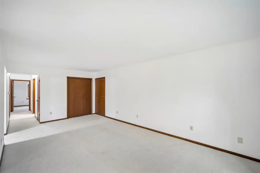 4573 Woodland Avenue #7, West Des Moines, IA 50266 - #3