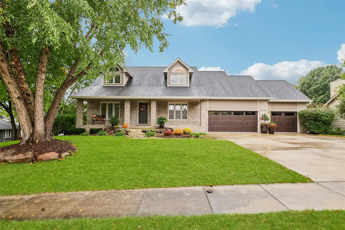 4526 91st Street, Urbandale, IA 50322 - #1